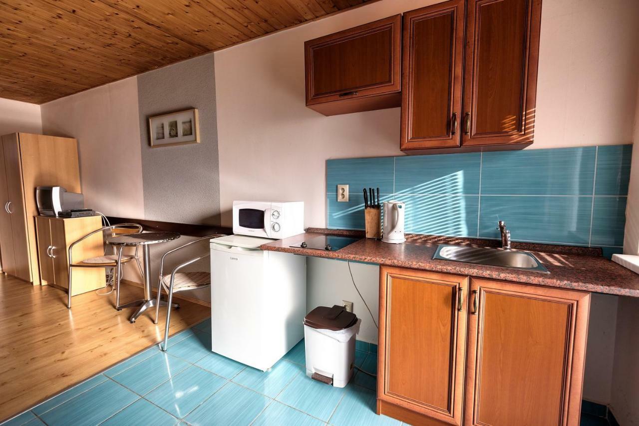 Apartmanovy Dom Red Hotel Podhájska Eksteriør billede