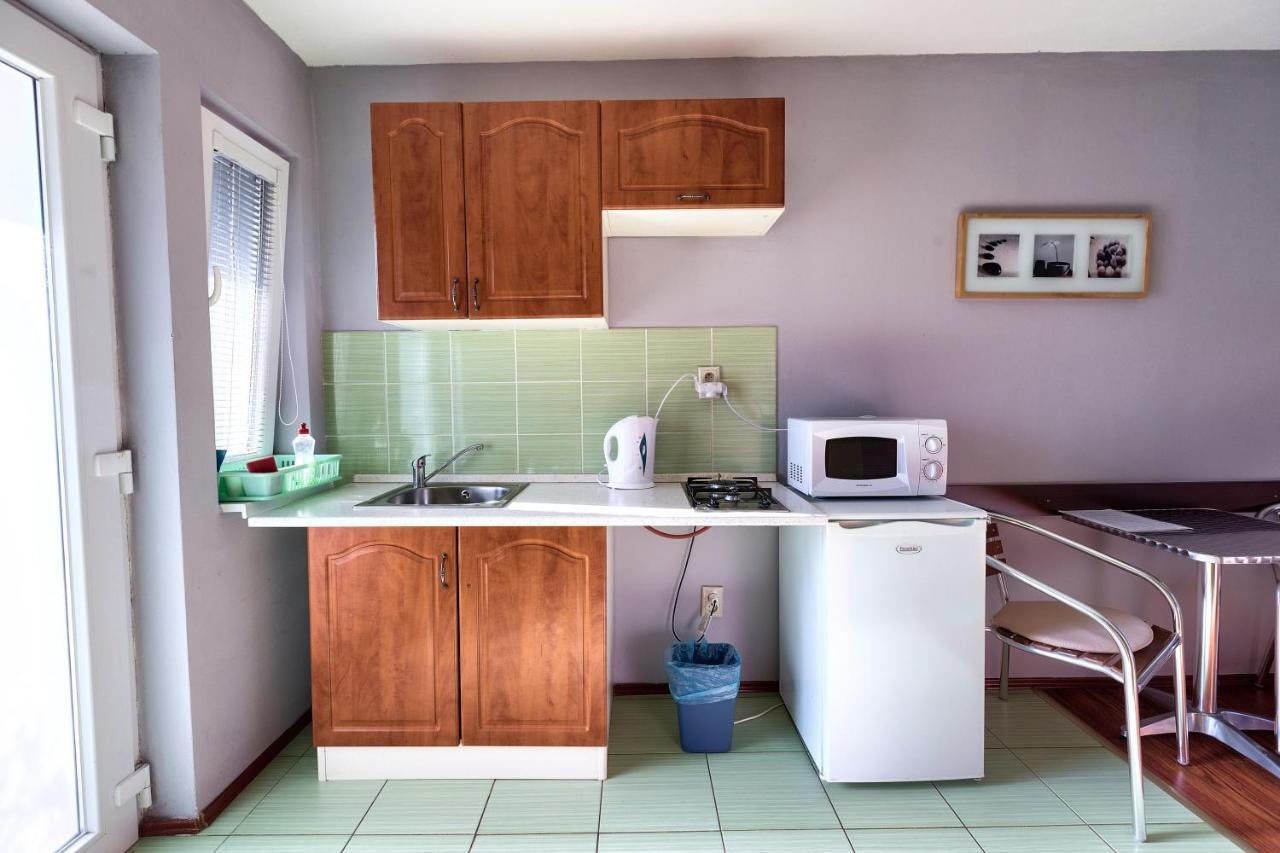 Apartmanovy Dom Red Hotel Podhájska Eksteriør billede